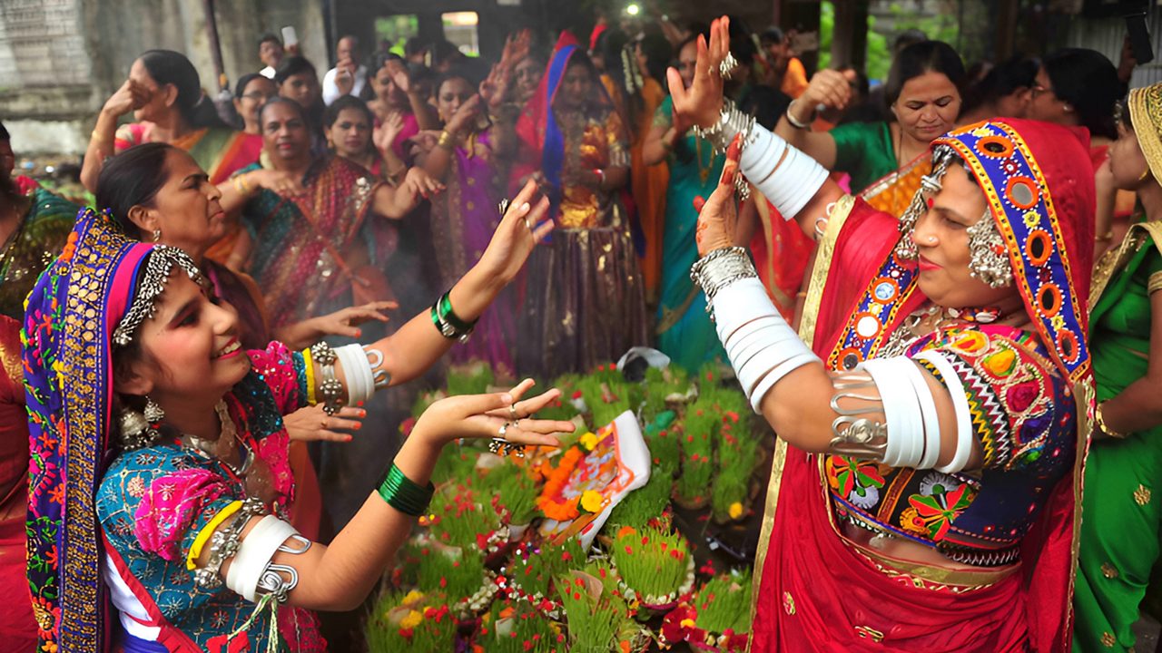 Gond tribal culture Adilabad Telangana — cultural experience on Safari Sutra Telangana holiday packages